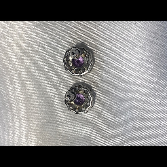 Amethyst Stud Earrings Flower February Birthstone - Picture 5 of 6